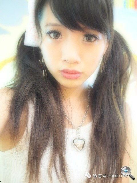 国产经典自拍,捕捉时代光影,展现青春风采 第3张 国产经典自拍,捕捉时代光影,展现青春风采 第3张